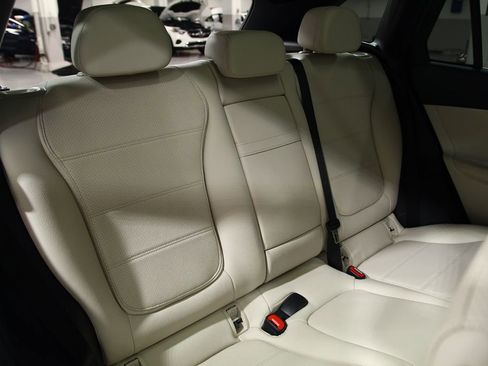 Certified 2023 Mercedes-Benz GLC 300 4MATIC image 26