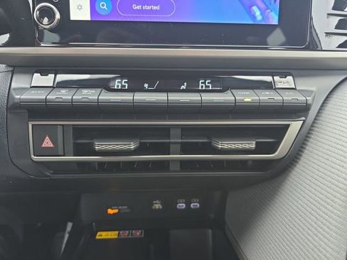 New 2026 Toyota Camry SE image 24