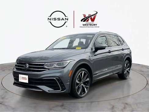 Used 2023 Volkswagen Tiguan SEL R-Line AWD/4WD image 2