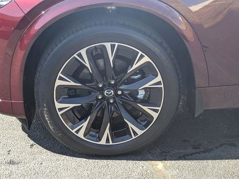 Certified 2025 MAZDA CX-90 3.3 Turbo S w/ Premium Package image 10