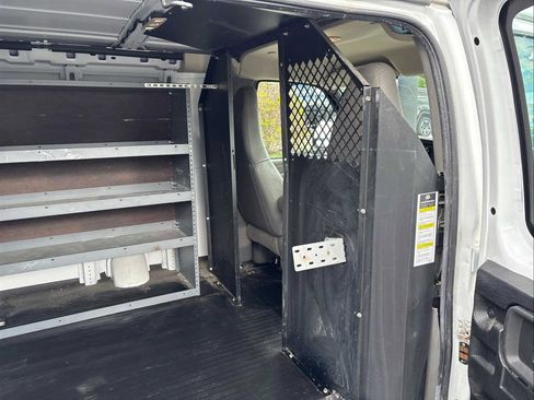 Used 2022 Chevrolet Express 2500 w/ Driver Convenience Package RWD image 12