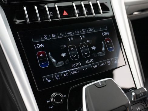 Used 2024 Lamborghini Urus S AWD/4WD image 13