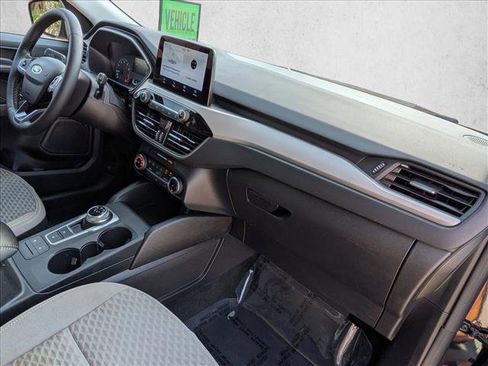 Used 2022 Ford Escape SE w/ Cold Weather Package AWD/4WD image 23