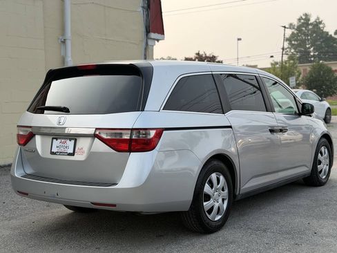Used 2011 Honda Odyssey LX image 8