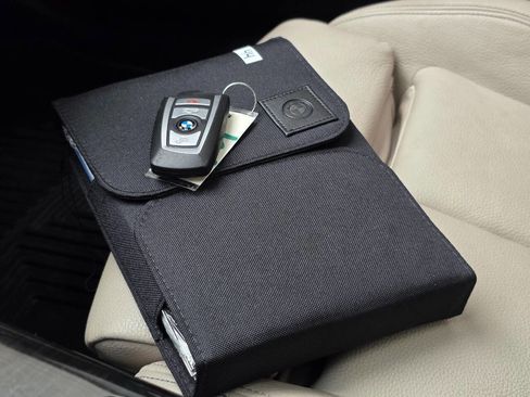 Used 2017 BMW 330i Sedan image 31