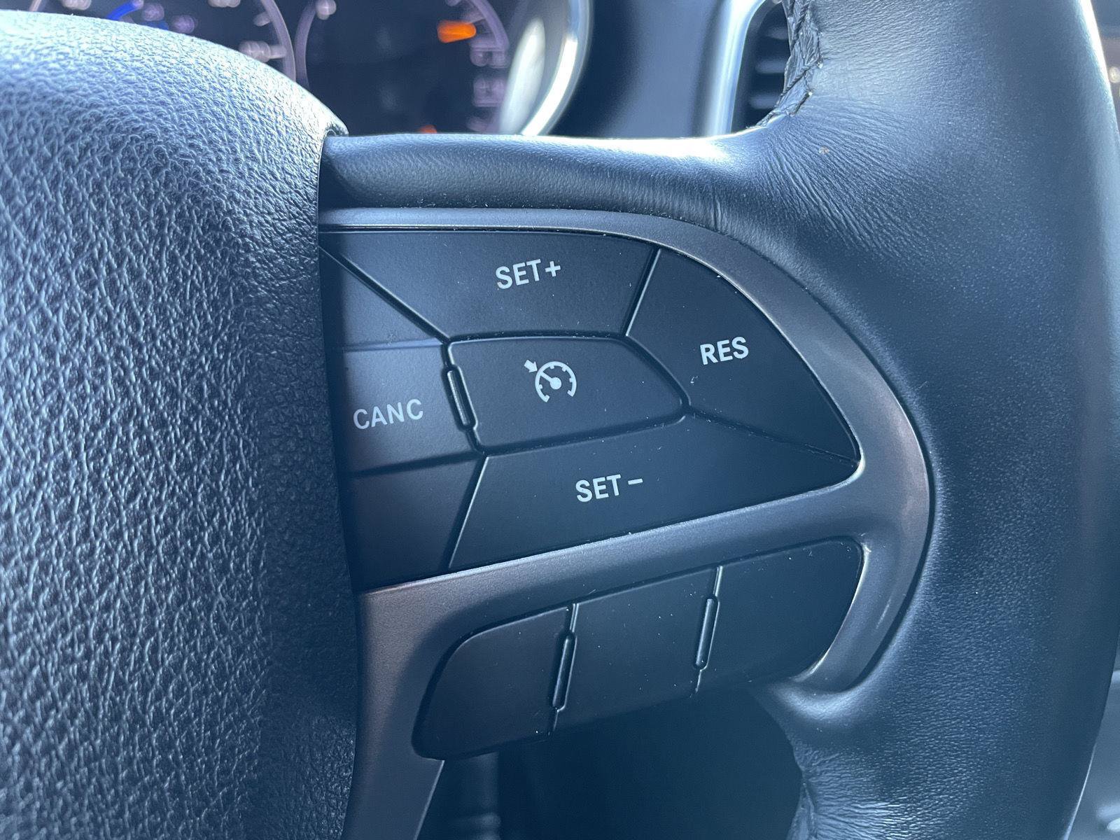 Used 2018 Jeep Grand Cherokee Altitude AWD/4WD image 25