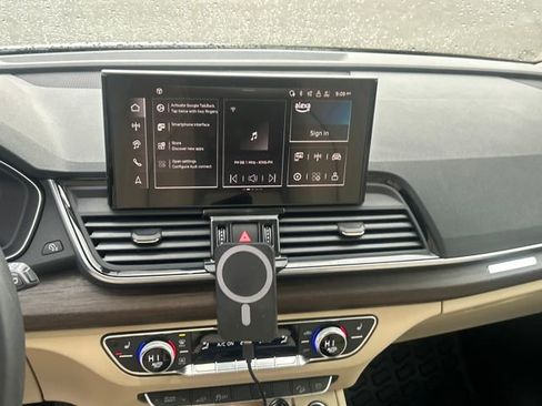 Used 2024 Audi Q5 e Premium Plus image 23