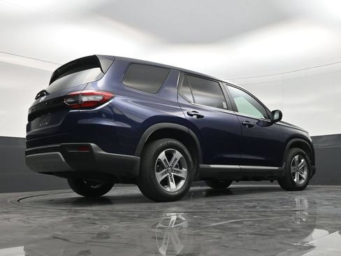 Used 2025 Honda Pilot EX-L image 22
