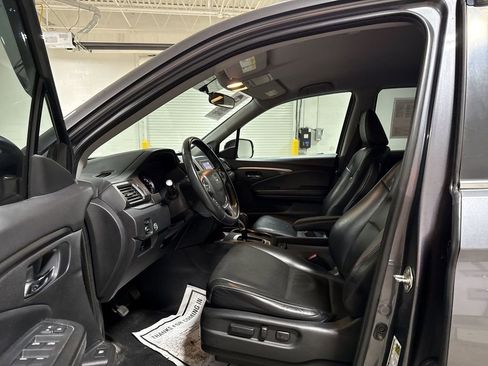 Used 2017 Honda Ridgeline RTL image 18
