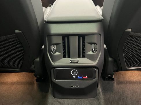 New 2026 BMW X3 xDrive30 w/ Premium Package AWD/4WD image 9