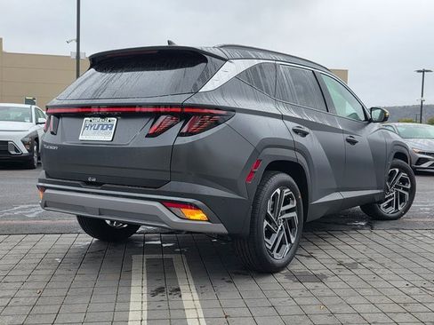 New 2025 Hyundai Tucson Limited image 7