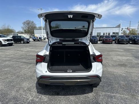 Certified 2024 Chevrolet Trax ACTIV FWD image 19