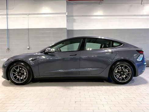 Used 2021 Tesla Model 3 Long Range image 2