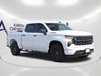 New 2026 Chevrolet Silverado 1500 Custom w/ LPO, Dark Essentials Package