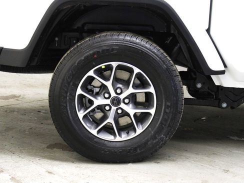 New 2026 Jeep Gladiator Sport image 31