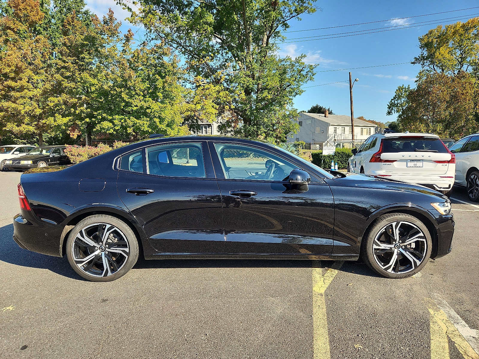 Certified 2024 Volvo S60 B5 Plus w/ Climate Package AWD/4WD image 7