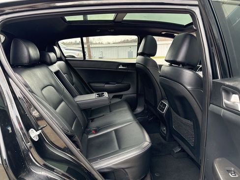 Used 2021 Kia Sportage S image 13