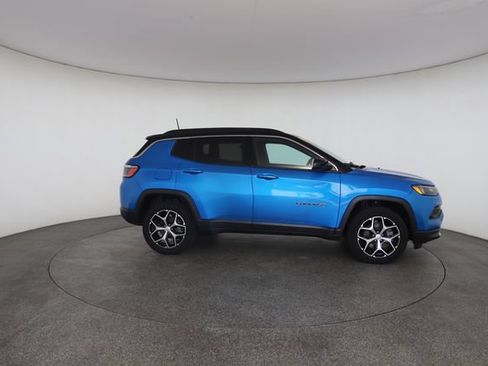 Used 2024 Jeep Compass Limited AWD/4WD image 24