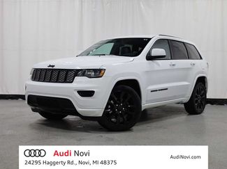 Used 2018 Jeep Grand Cherokee Altitude AWD/4WD video 1