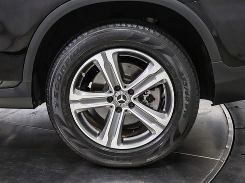 Used 2019 Mercedes-Benz GLC 300 image 10
