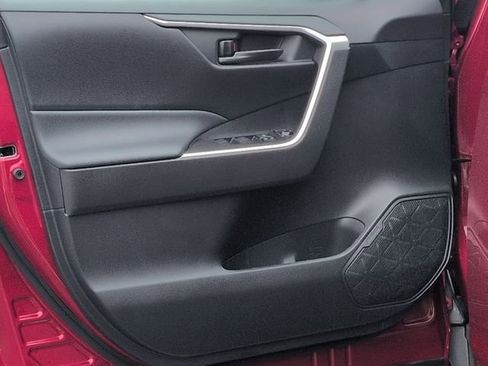 Certified 2025 Toyota RAV4 LE image 14