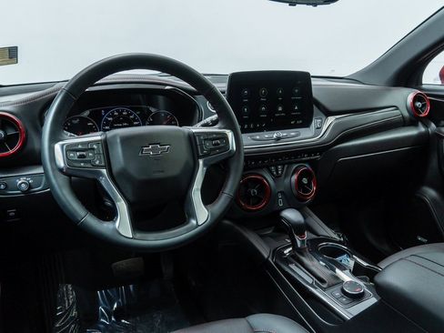 Used 2025 Chevrolet Blazer RS w/ Driver Confidence II Package image 4