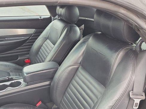 Used 2003 Ford Thunderbird Deluxe image 13