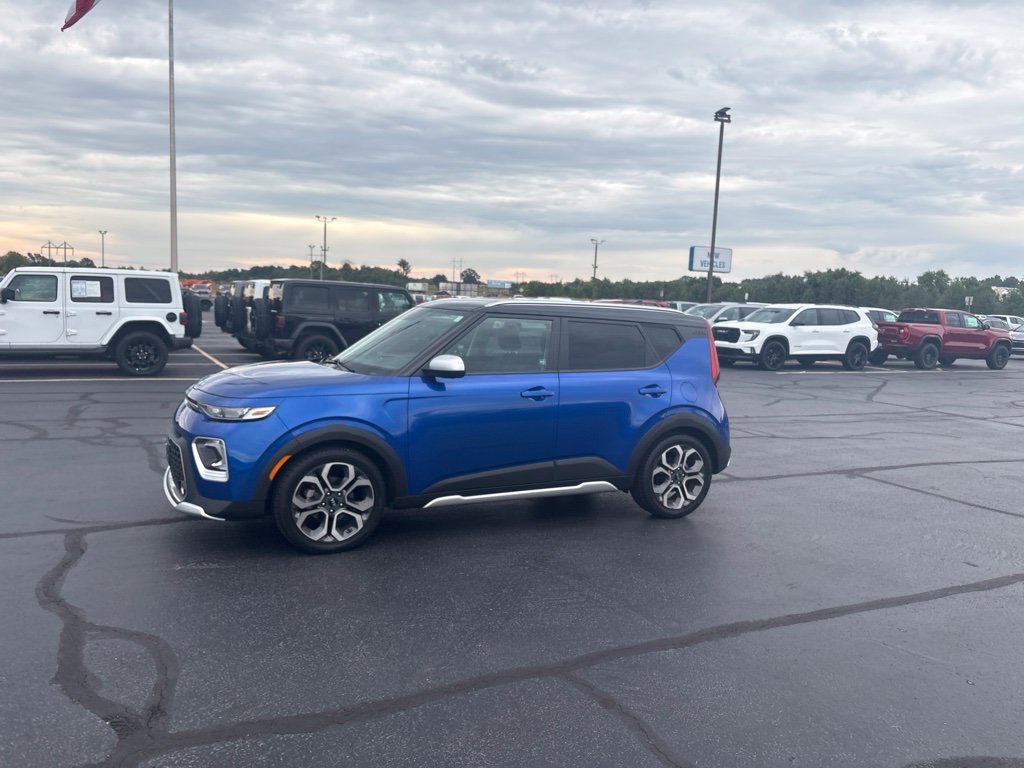Used 2020 Kia Soul X-Line FWD image 3