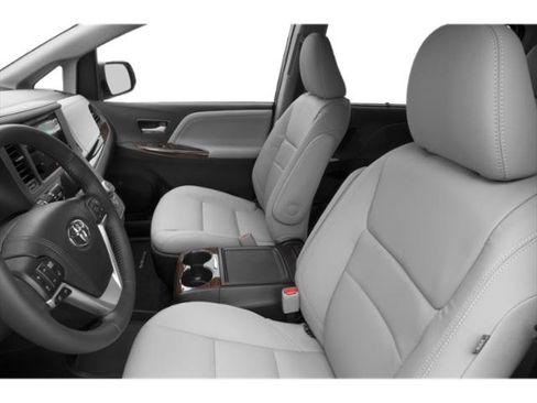Used 2015 Toyota Sienna XLE Premium FWD image 9