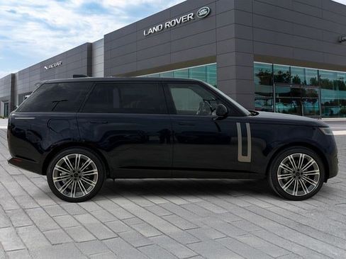 New 2026 Land Rover Range Rover Long Wheelbase SE AWD/4WD image 6