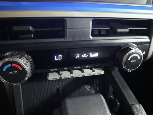 Used 2024 Toyota Tacoma TRD Sport image 33