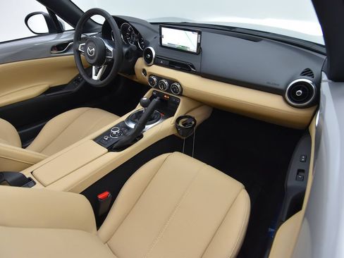 New 2026 MAZDA MX-5 Miata RF Grand Touring w/ Weather Package RWD image 30