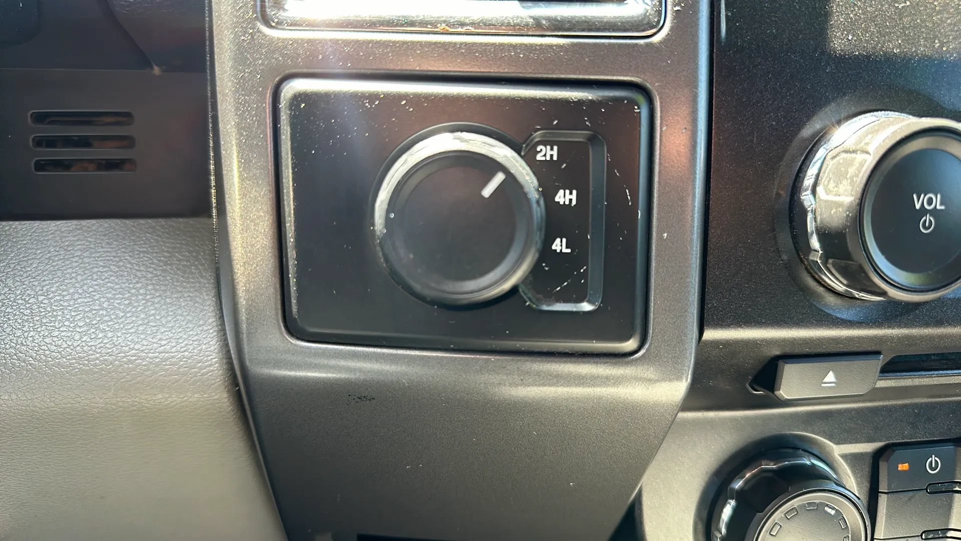 Used 2017 Ford F150 XLT AWD/4WD image 15