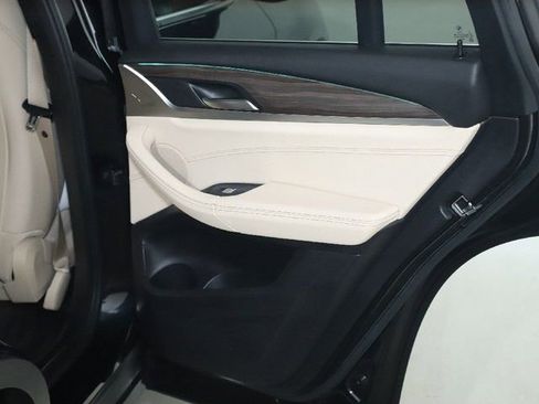 Used 2020 BMW X4 xDrive30i w/ Executive Package image 38