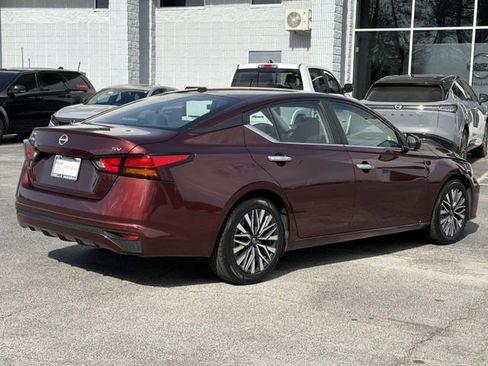 Certified 2023 Nissan Altima 2.5 SV FWD image 23
