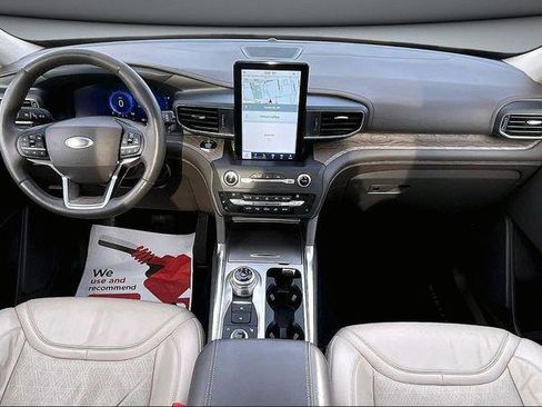 Used 2020 Ford Explorer Platinum w/ Premium Technology Package image 8