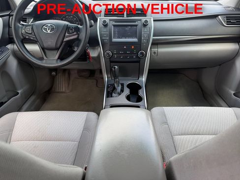 Used 2015 Toyota Camry LE FWD image 13