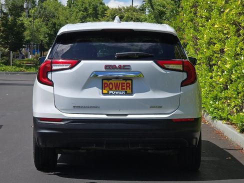Used 2022 GMC Terrain SLE AWD/4WD image 5