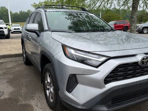 Used 2025 Toyota RAV4 XLE w/ Convenience Package FWD image 3