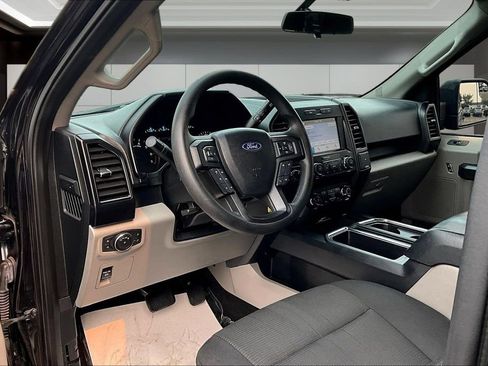 Used 2019 Ford F150 XL w/ Equipment Group 101A Mid AWD/4WD image 18
