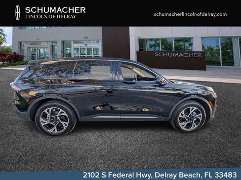 New 2025 Lincoln Nautilus Premier AWD/4WD image 8
