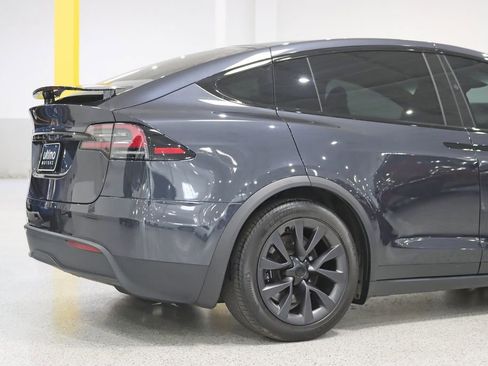 Used 2024 Tesla Model X AWD/4WD image 9