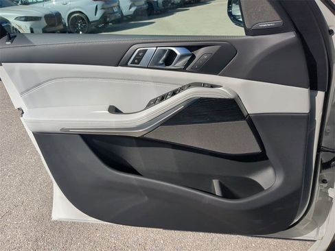 New 2026 BMW X5 xDrive40i w/ M Sport Package image 31