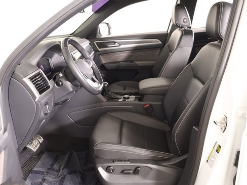 Used 2023 Volkswagen Atlas Cross Sport SEL R-Line image 34