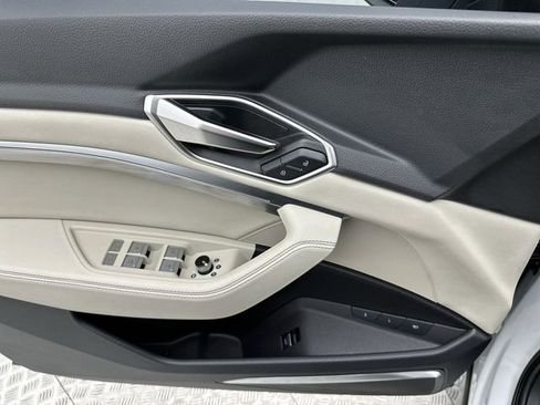 Certified 2024 Audi Q8 e-tron Premium Plus w/ Premium Plus Package image 13