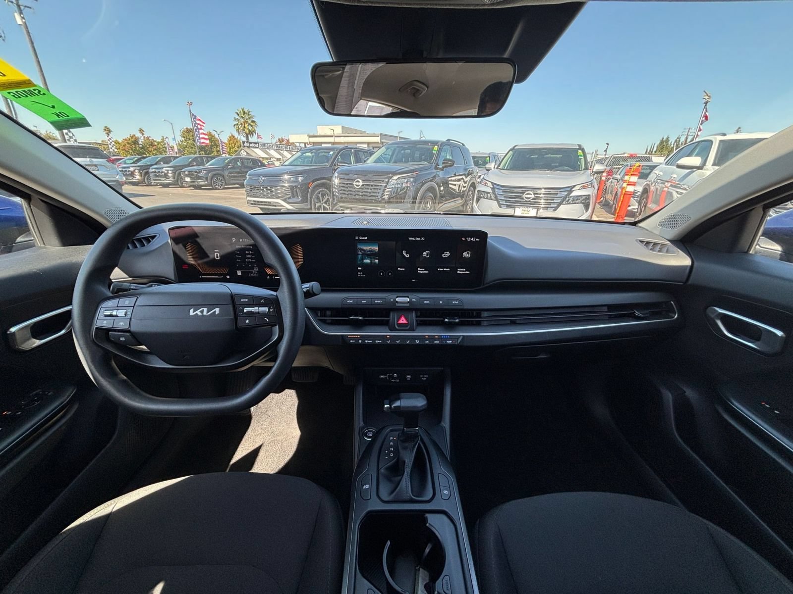 Used 2026 Kia K4 FWD image 31
