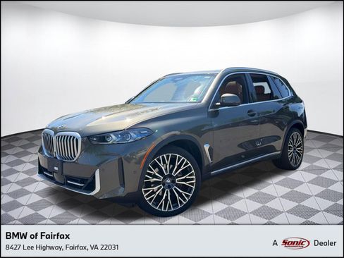 Used 2024 BMW X5 xDrive40i w/ Premium Package AWD/4WD image 1