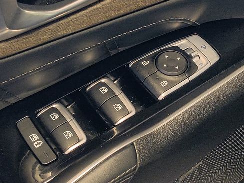 Used 2021 Kia Sorento SX Prestige AWD/4WD image 26