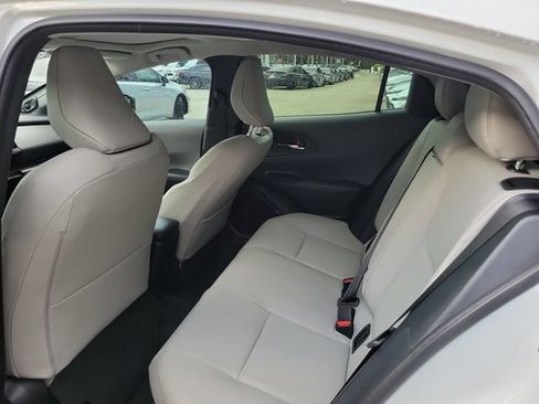 Used 2025 Toyota Prius Limited w/ Limited Premium Package FWD image 8