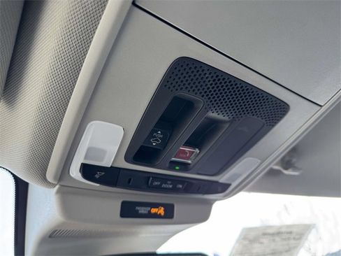 Certified 2023 Honda Accord EX image 31